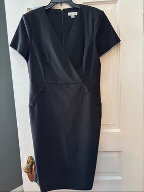 Calvin Klein Black V‑Wrap Short‑Sleeve Midi Dress